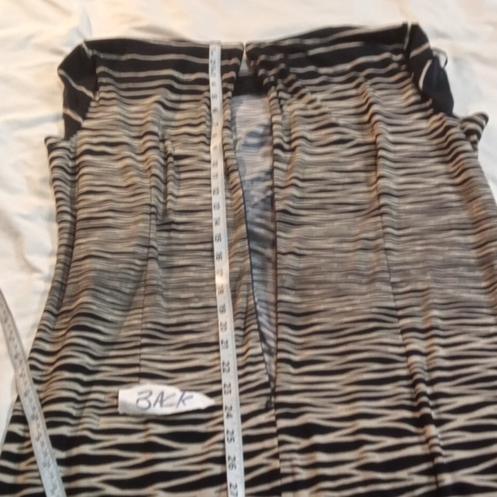 3/$25 Navy & White J. Taylor Patterned Dress Size 20W - Picture 12 of 12